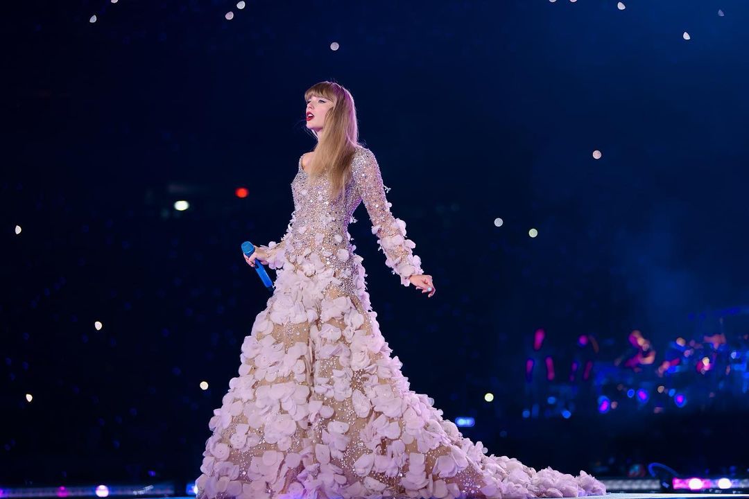 The Unforgettable Experience of Hearing Taylor Swift's Concert From the Parking Lot